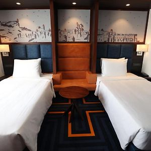 High Floor Standard Twin Room
