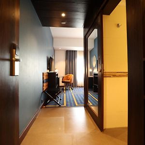 Standard King Room Disability Access